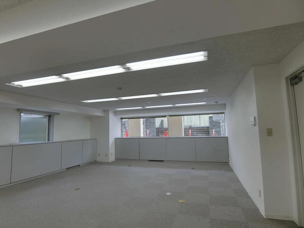 Arromic Bldg. 1 執務室 12