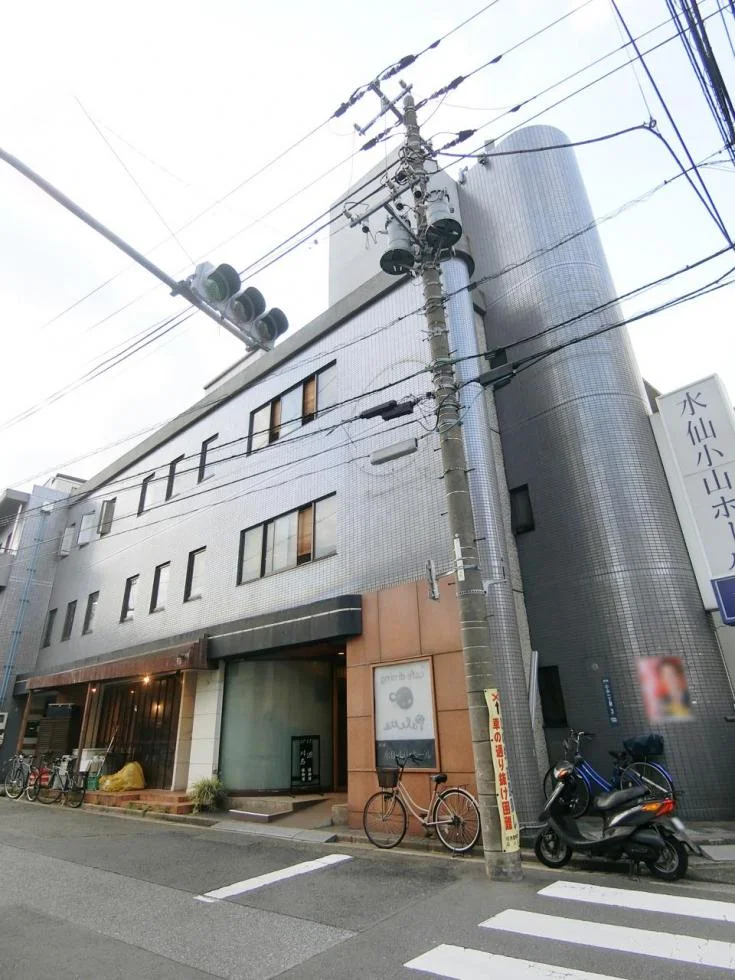 水仙小山ビル B1 外観 1