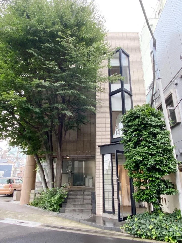 しろがねロッカス 3 外観 2