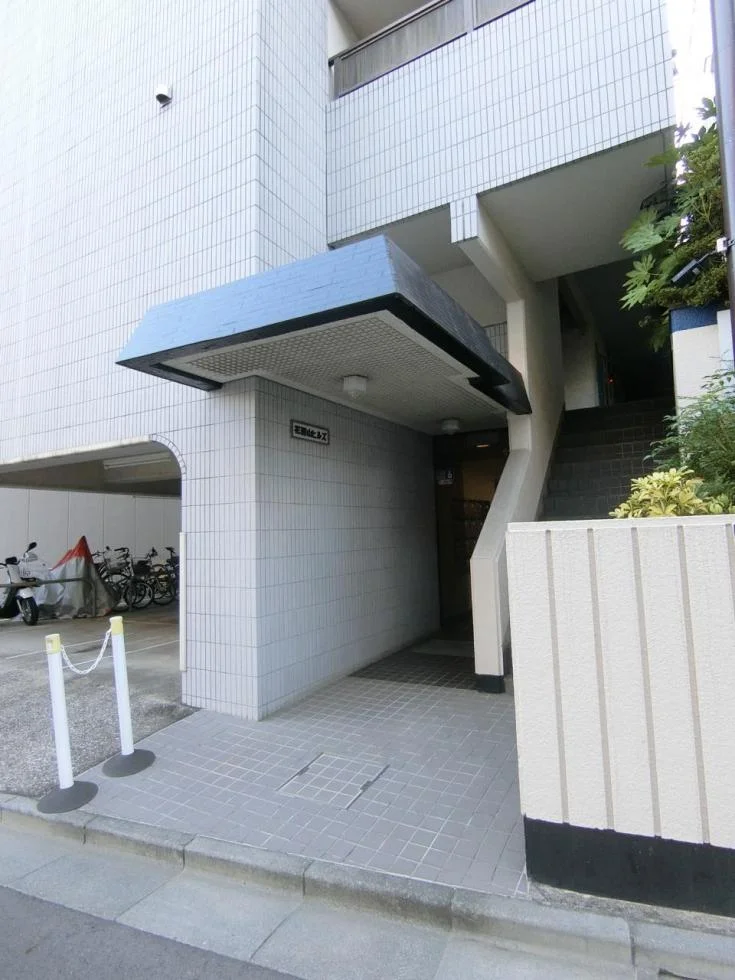 花房山ヒルズ 3 エントランス 3