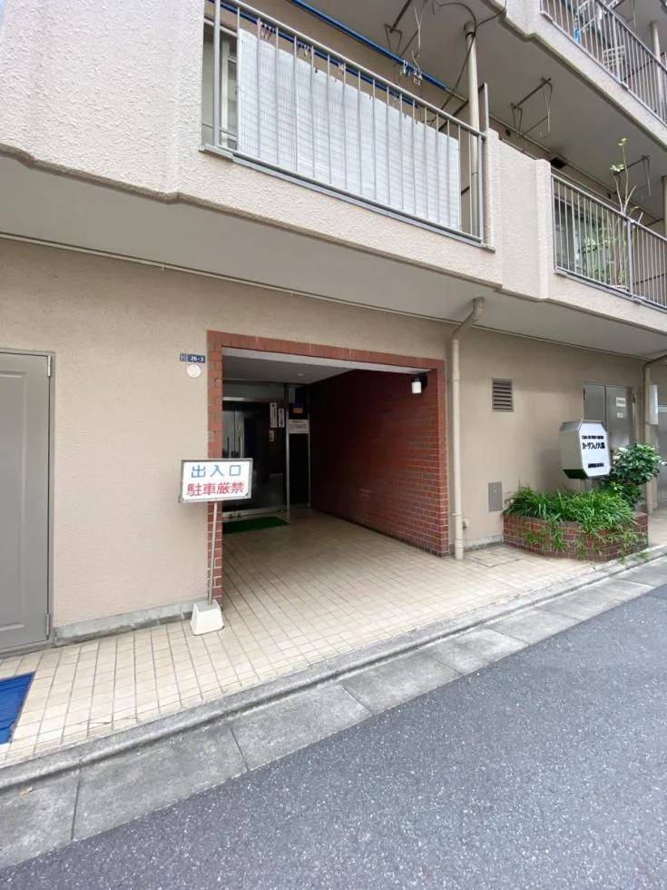 カーサフィノ大森 1 エントランス 3