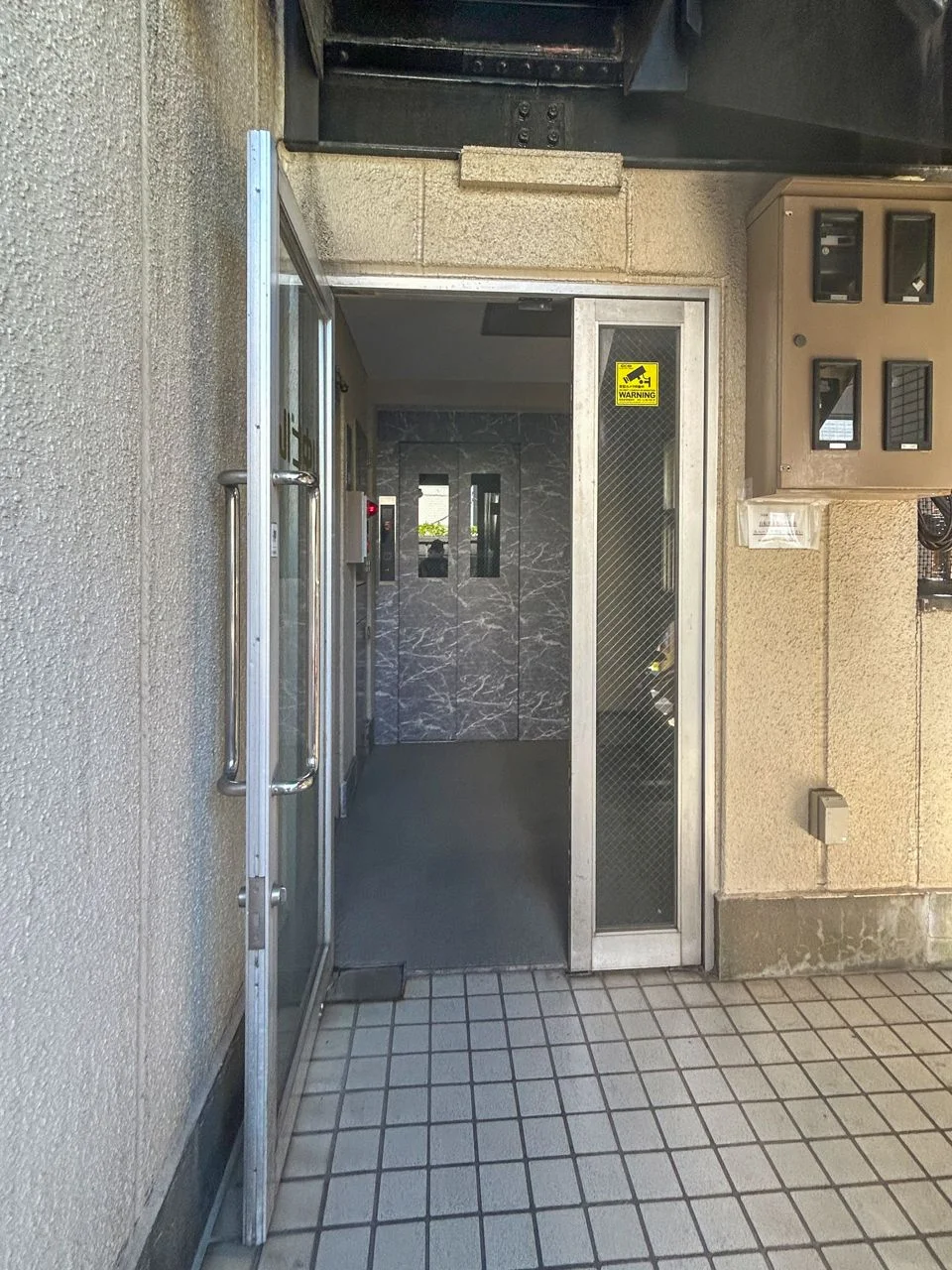 山中ビル 3 エントランス 4