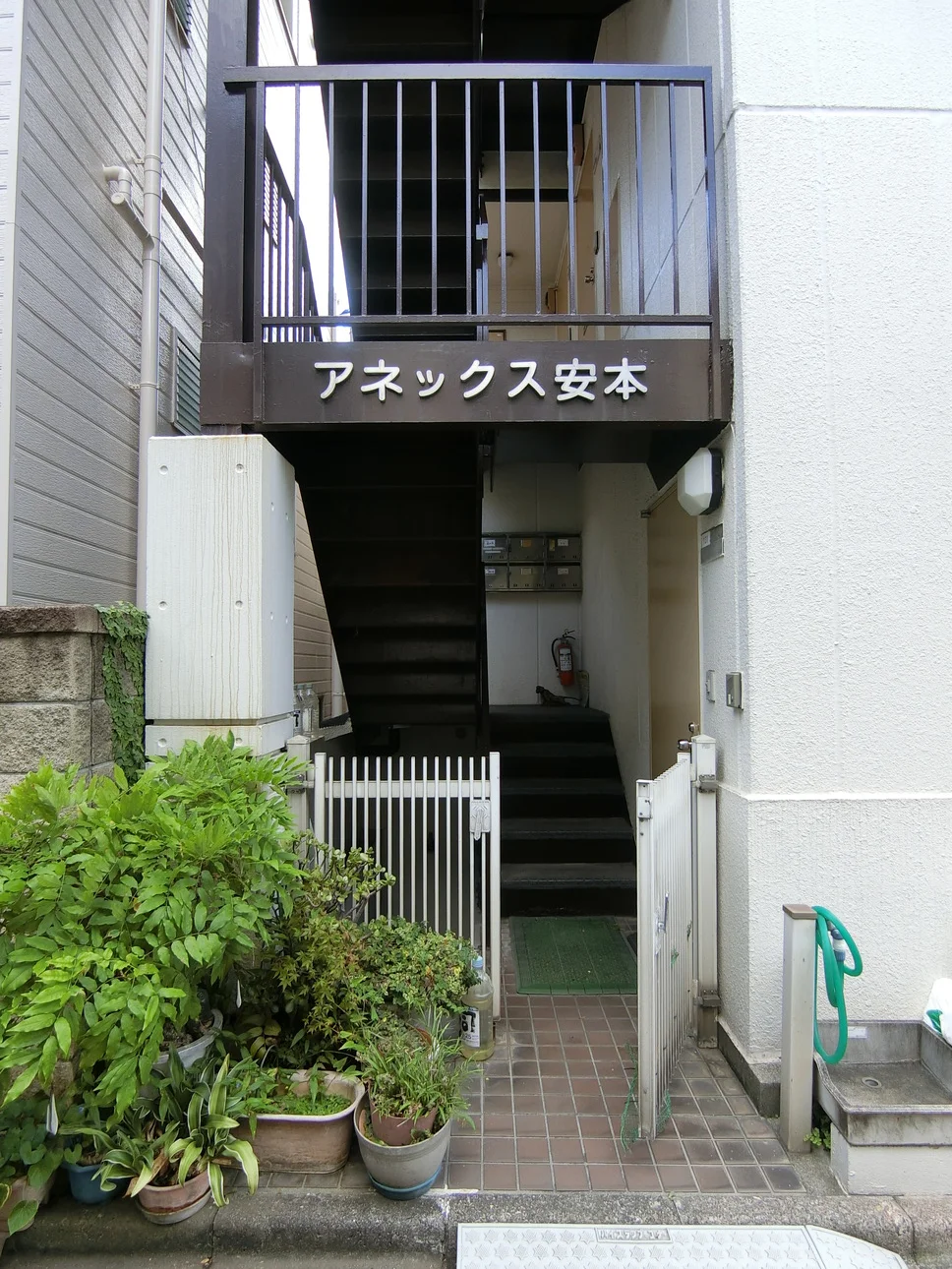 アネックス安本ビル 1 エントランス 3