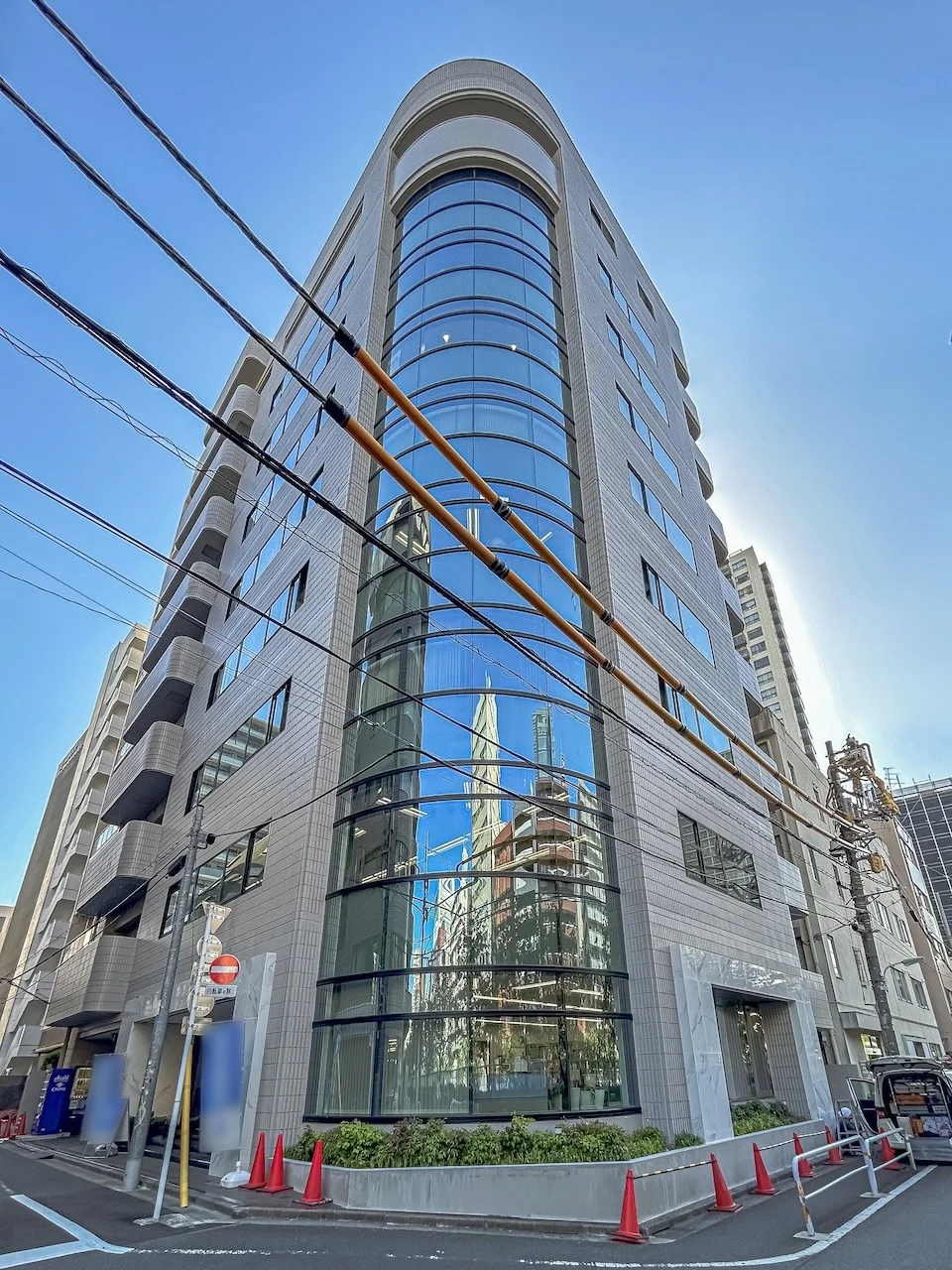 THE CROSS GOTANDA 9 オフィスビル外観 2