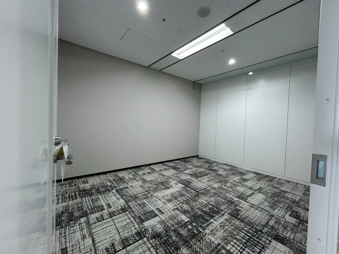 天王洲パークサイドビル 12 執務室 19