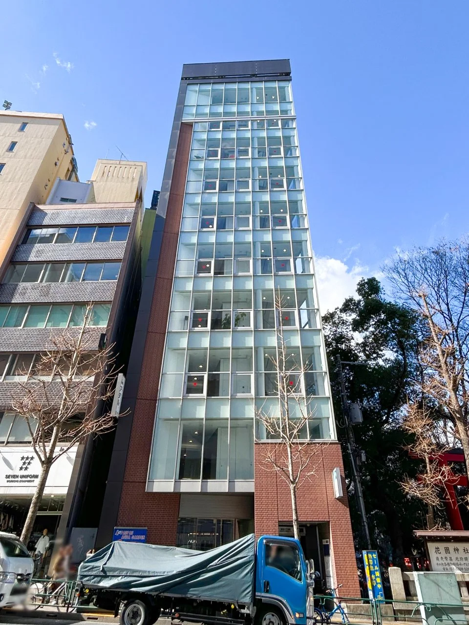 ラウンドクロス新宿5丁目ビル 7 オフィスビル外観 1