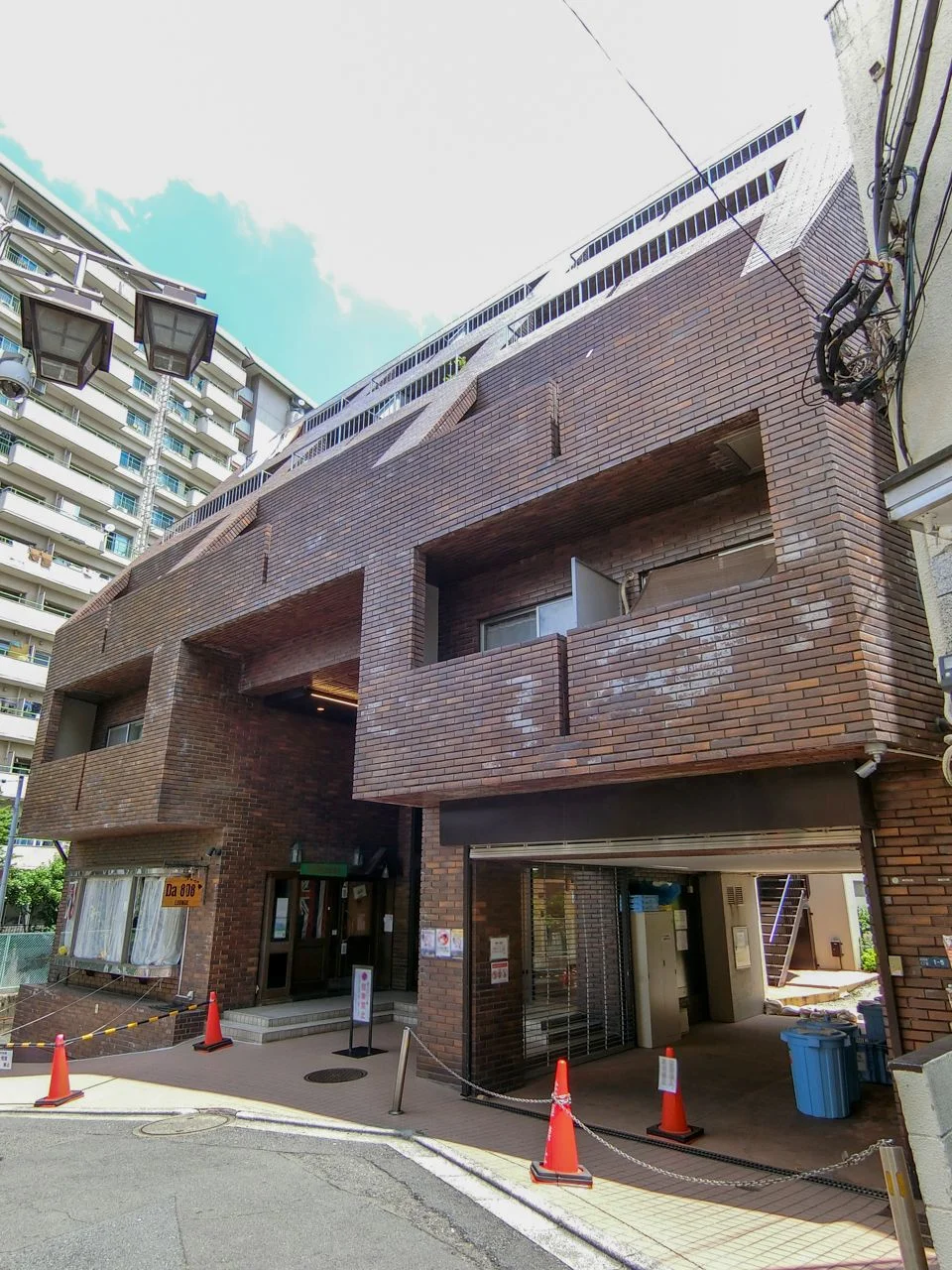 サンパティオ高田馬場ビル 2 オフィスビル外観 1