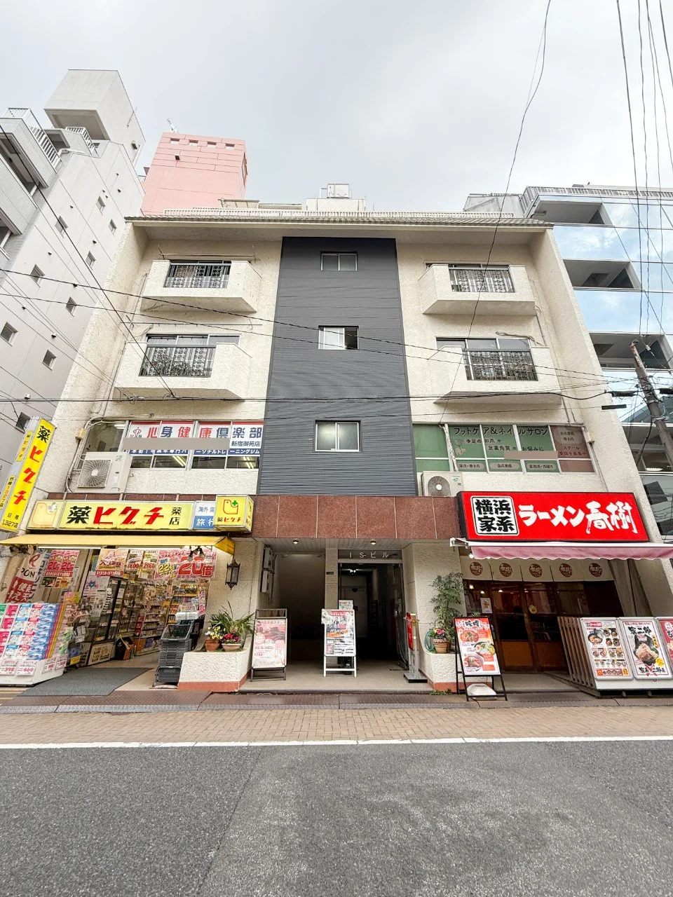新宿ISビル 5 外観 1