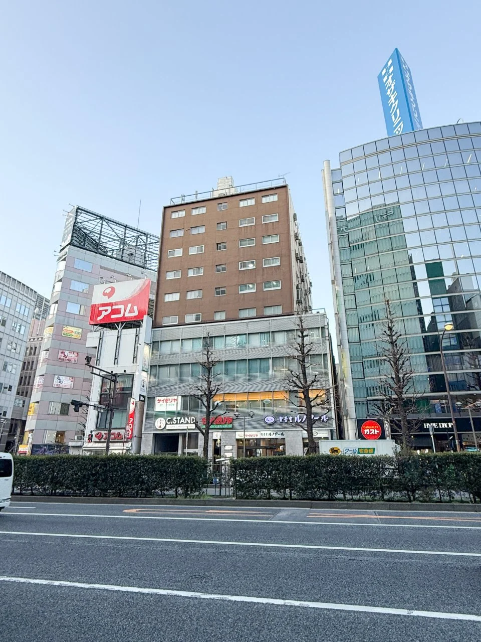 同栄新宿ビル 3 オフィスビル外観 2