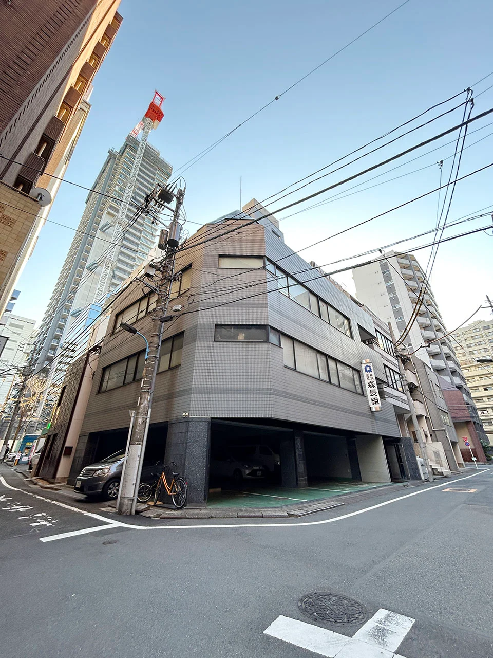 八重洲新宿御苑ビル 4 オフィスビル外観 1