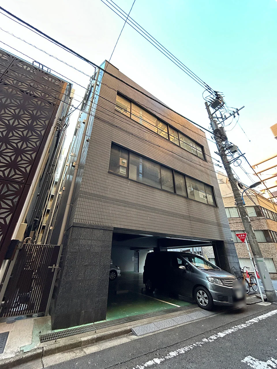 八重洲新宿御苑ビル 4 オフィスビル外観 2