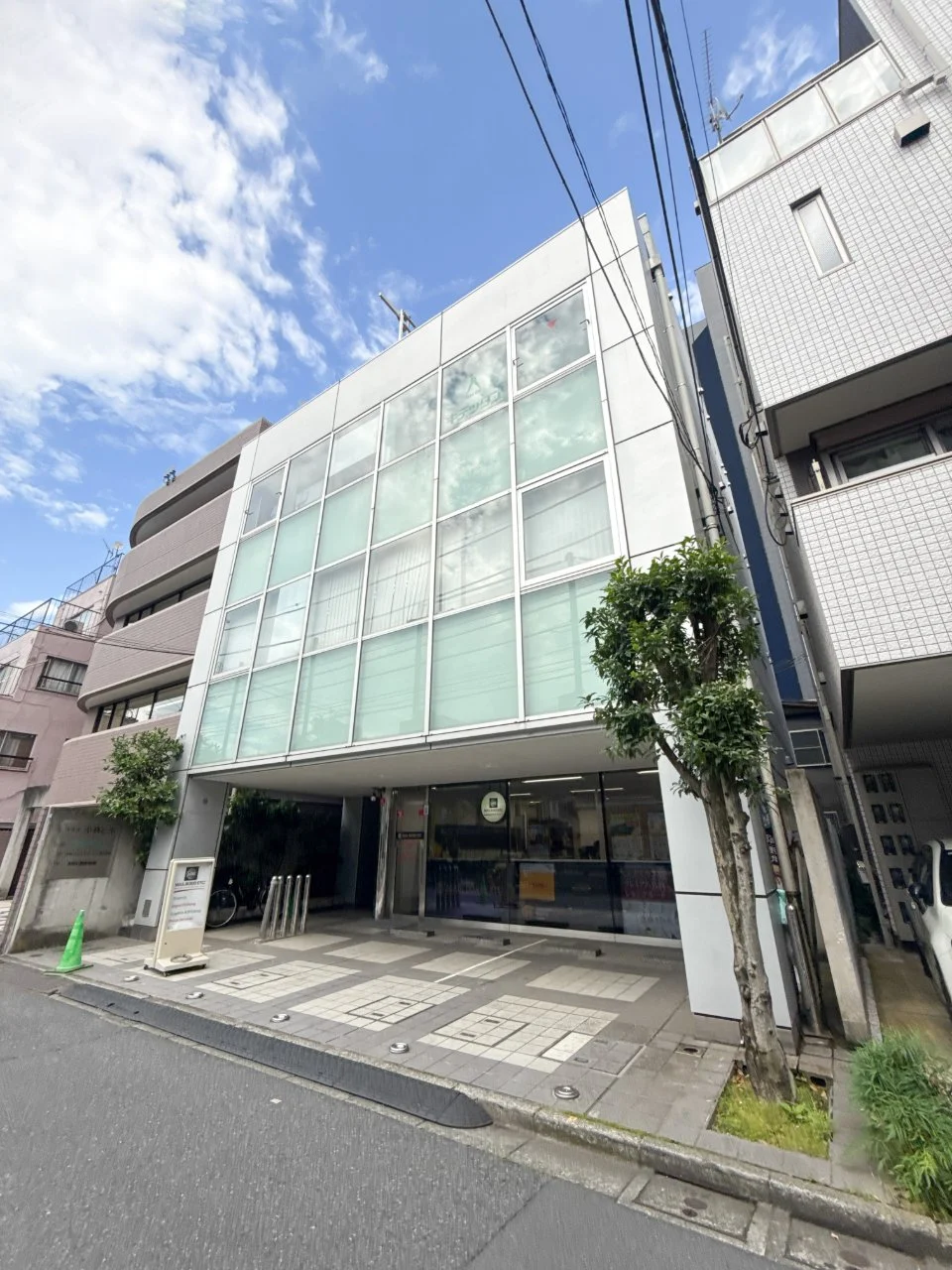西新宿小林ビル 1 オフィスビル外観 1