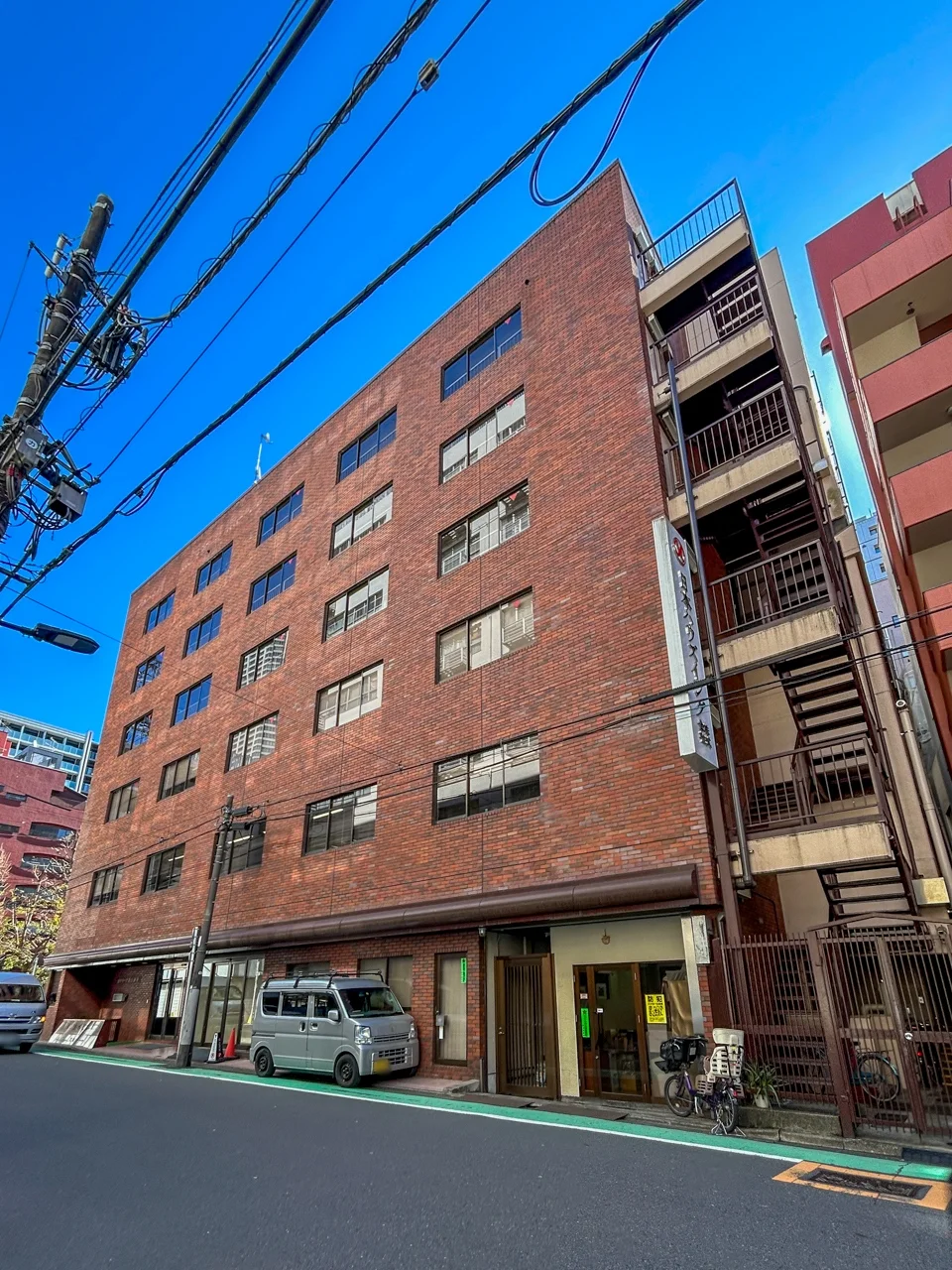 カテリーナ新宿御苑ビル 4 外観 1