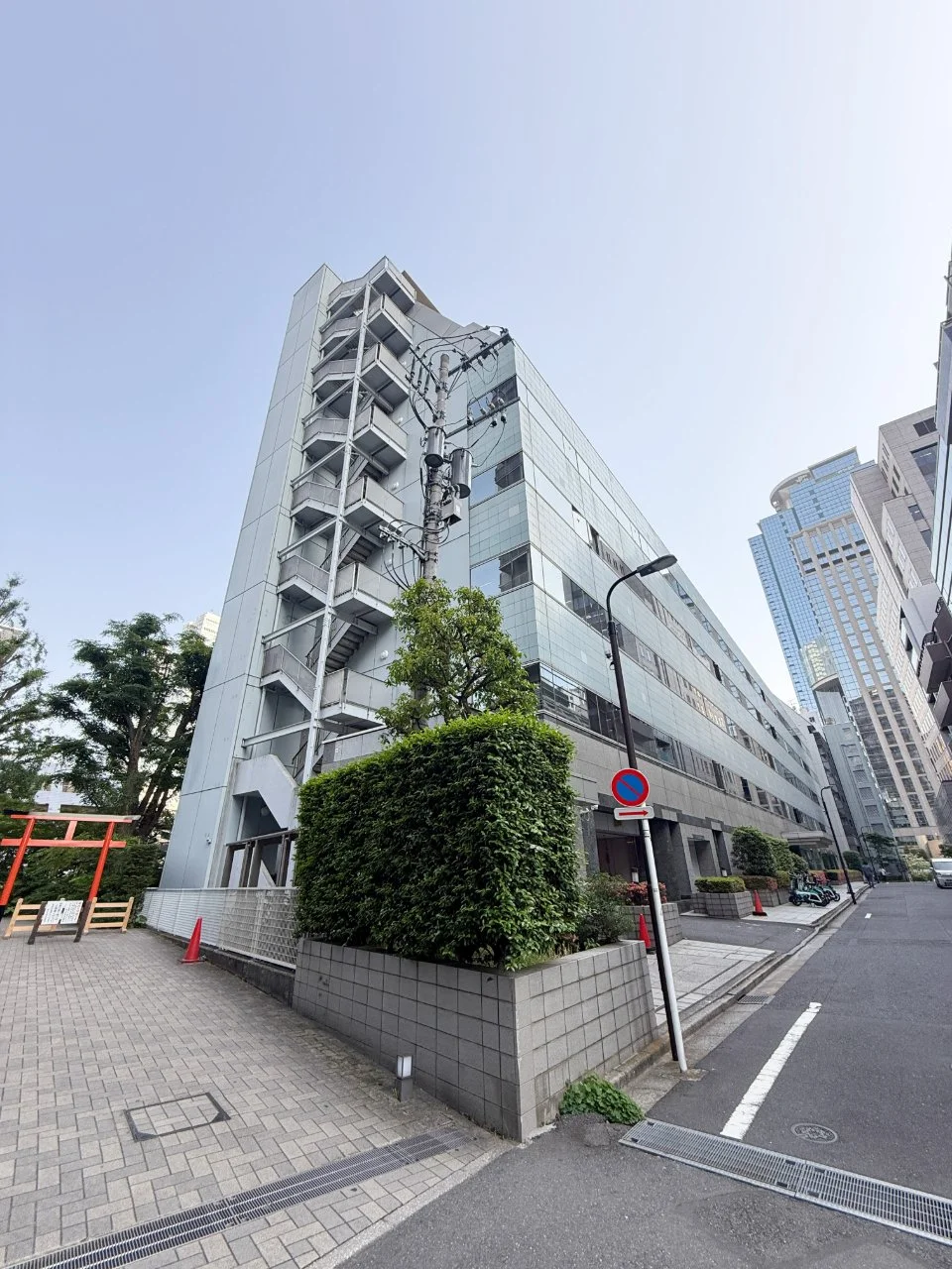 西新宿KFビル 4 オフィスビル外観 2