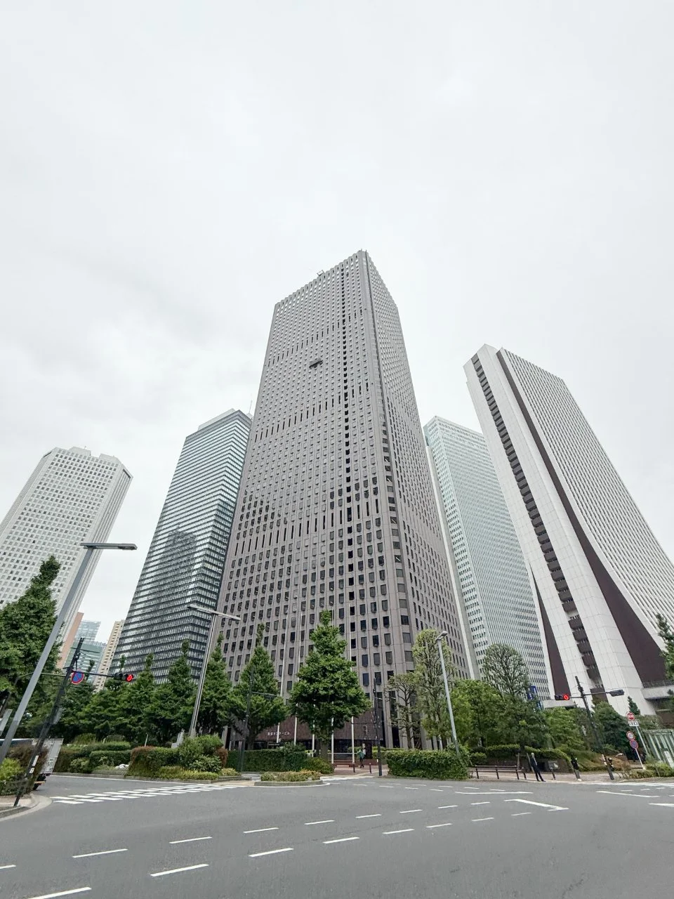 新宿センタービル 35 オフィスビル外観 1