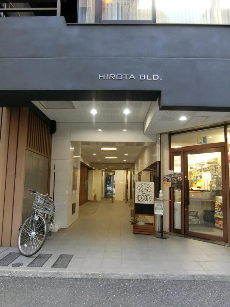 プライマリ新宿御苑ビル 3 ビルエントランス 3