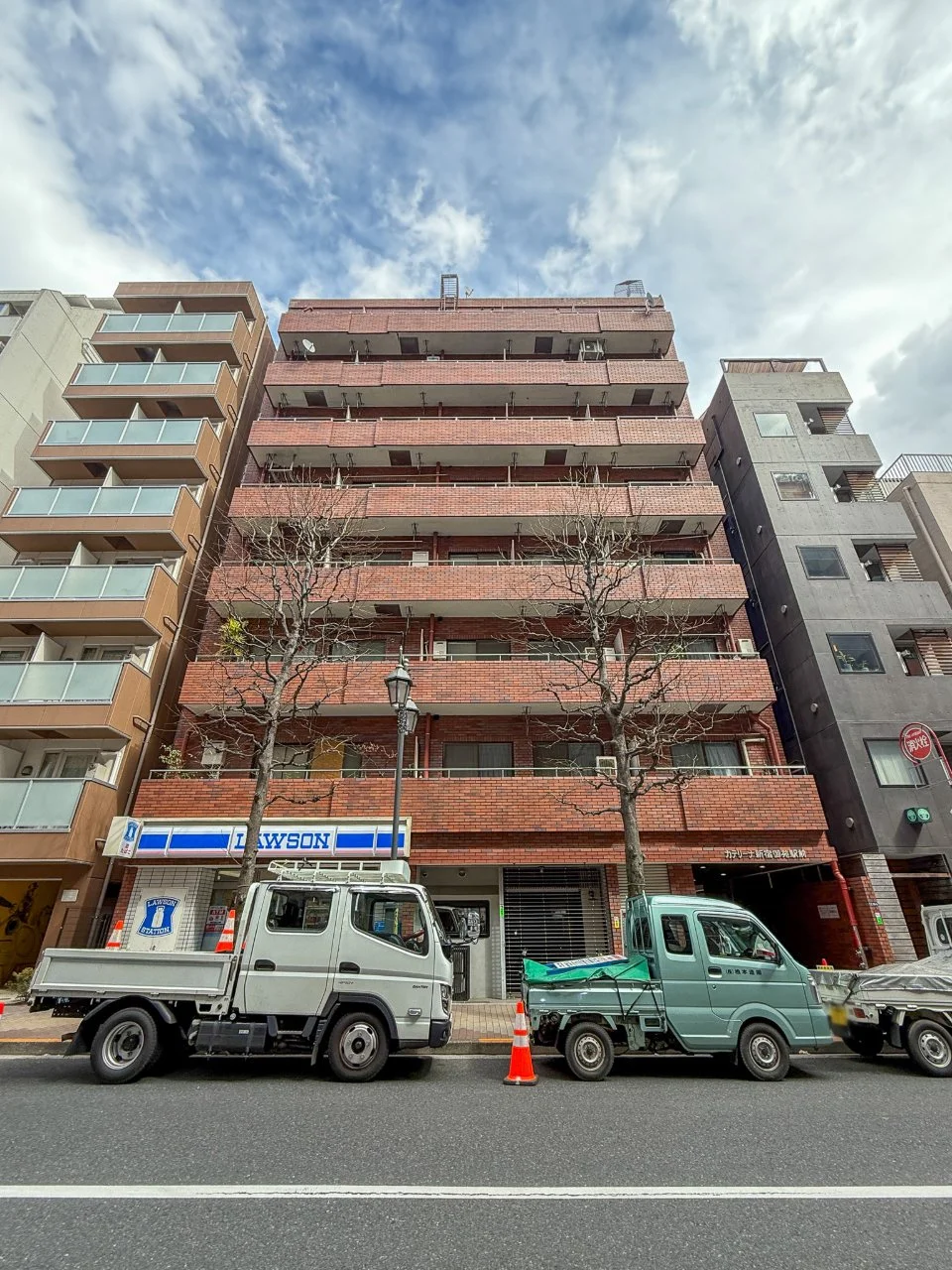 カテリーナ新宿御苑駅前 9 オフィスビル外観 2