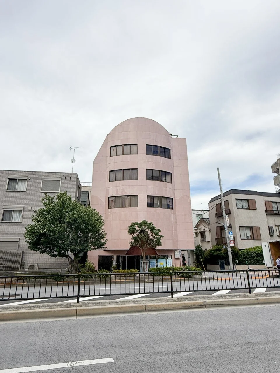 枝ビル 2 オフィスビル外観 1