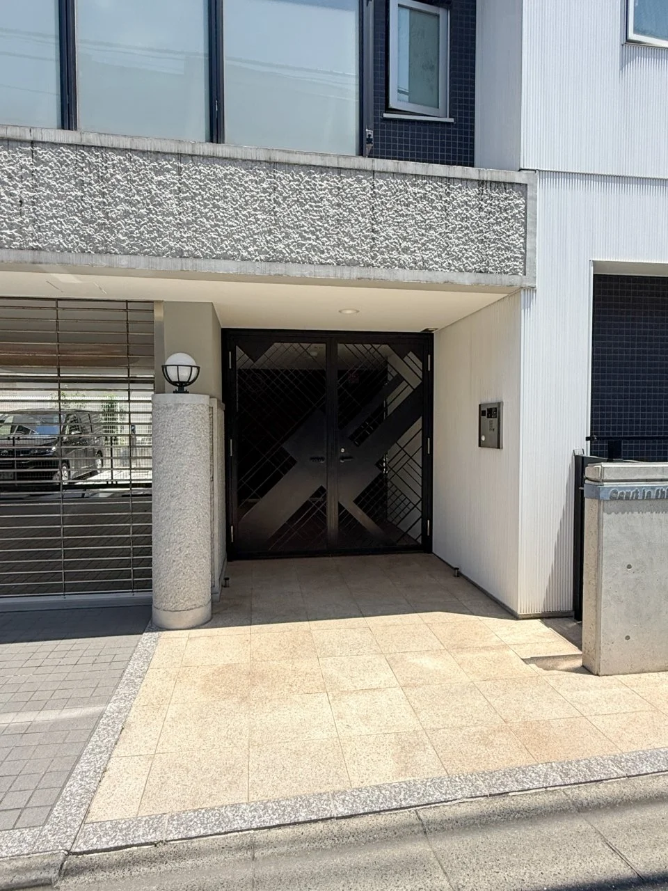 コートイン信濃町ビル B1 エントランス 3