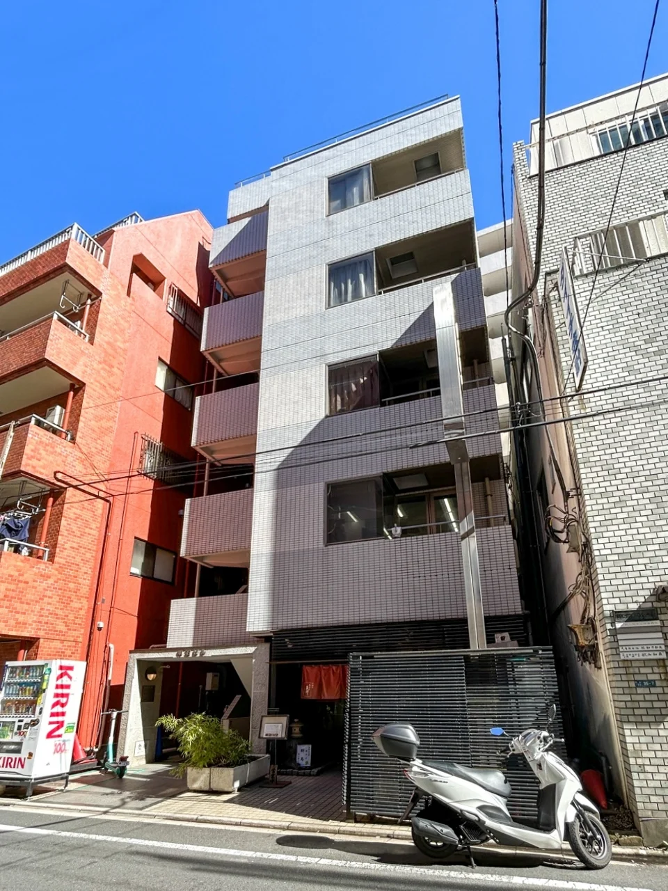 明石ビル 4 外観 2