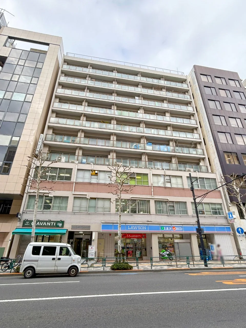 新宿中公ビル・御苑グリーンハイツ 5 オフィスビル外観 2