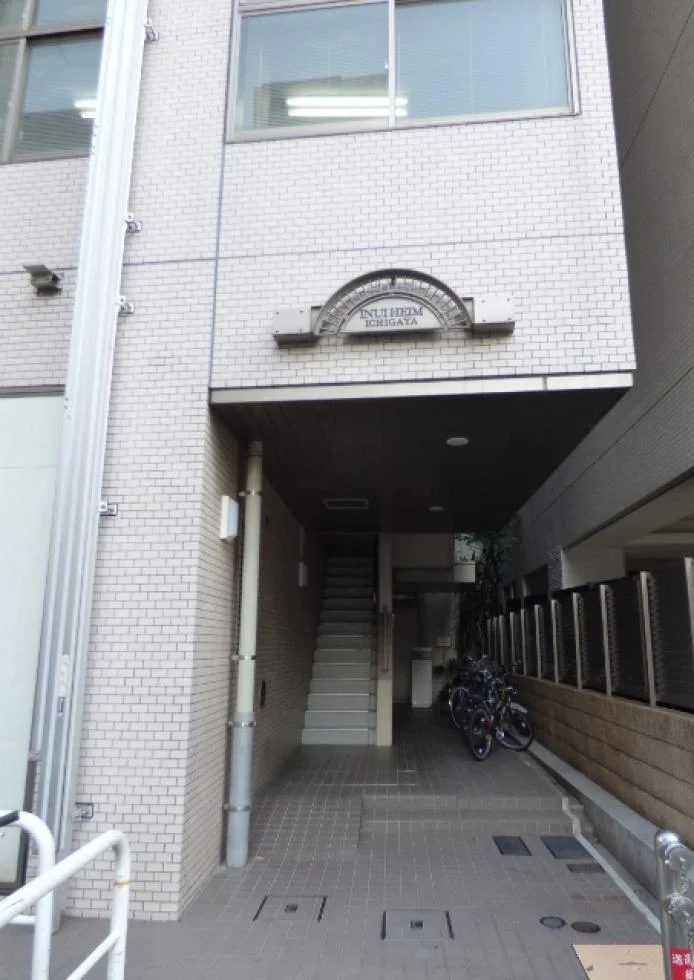 イヌイビル市谷 2 エントランス 3