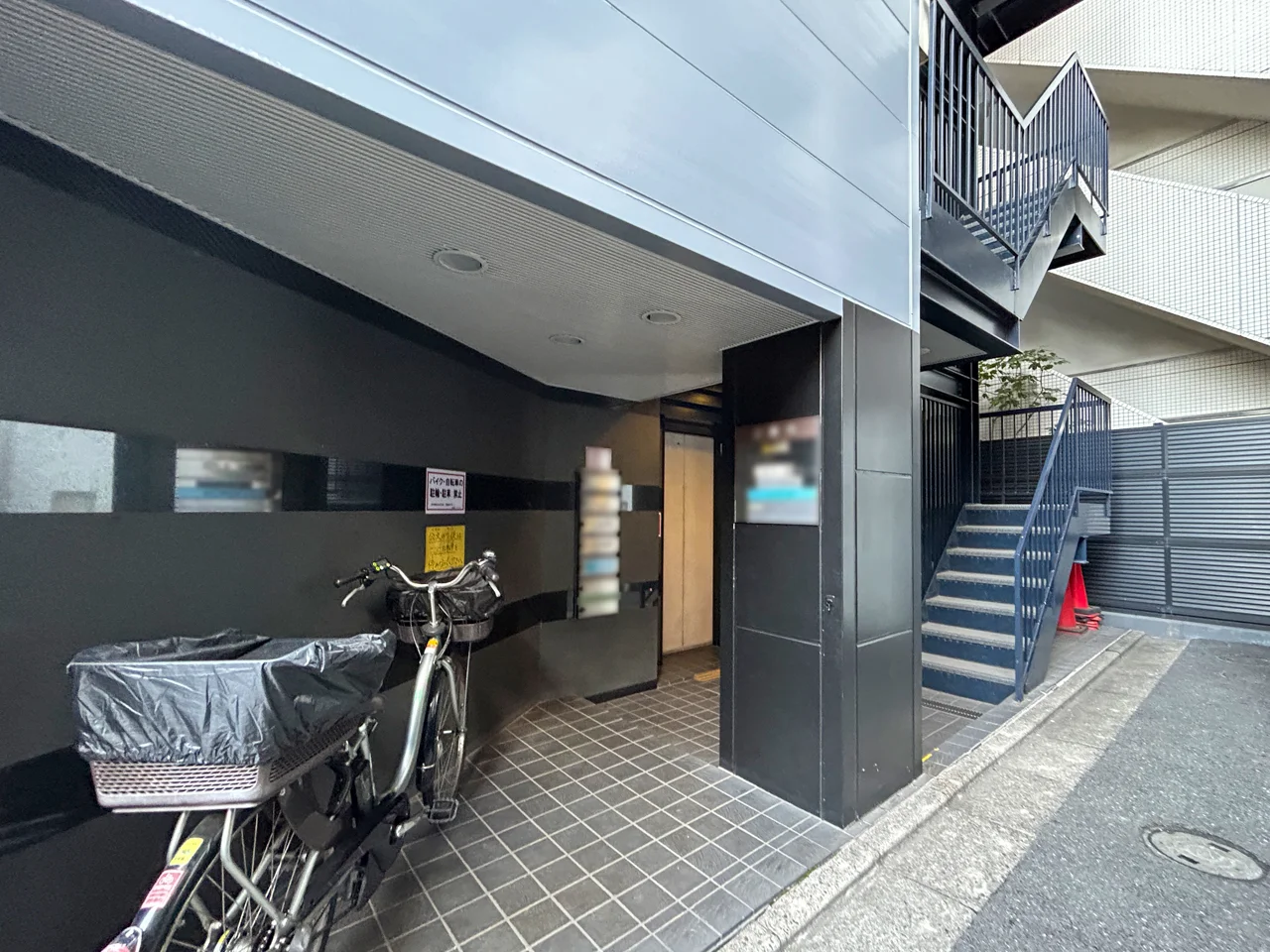 共同計画市谷薬王寺ビル 5 エントランス 3