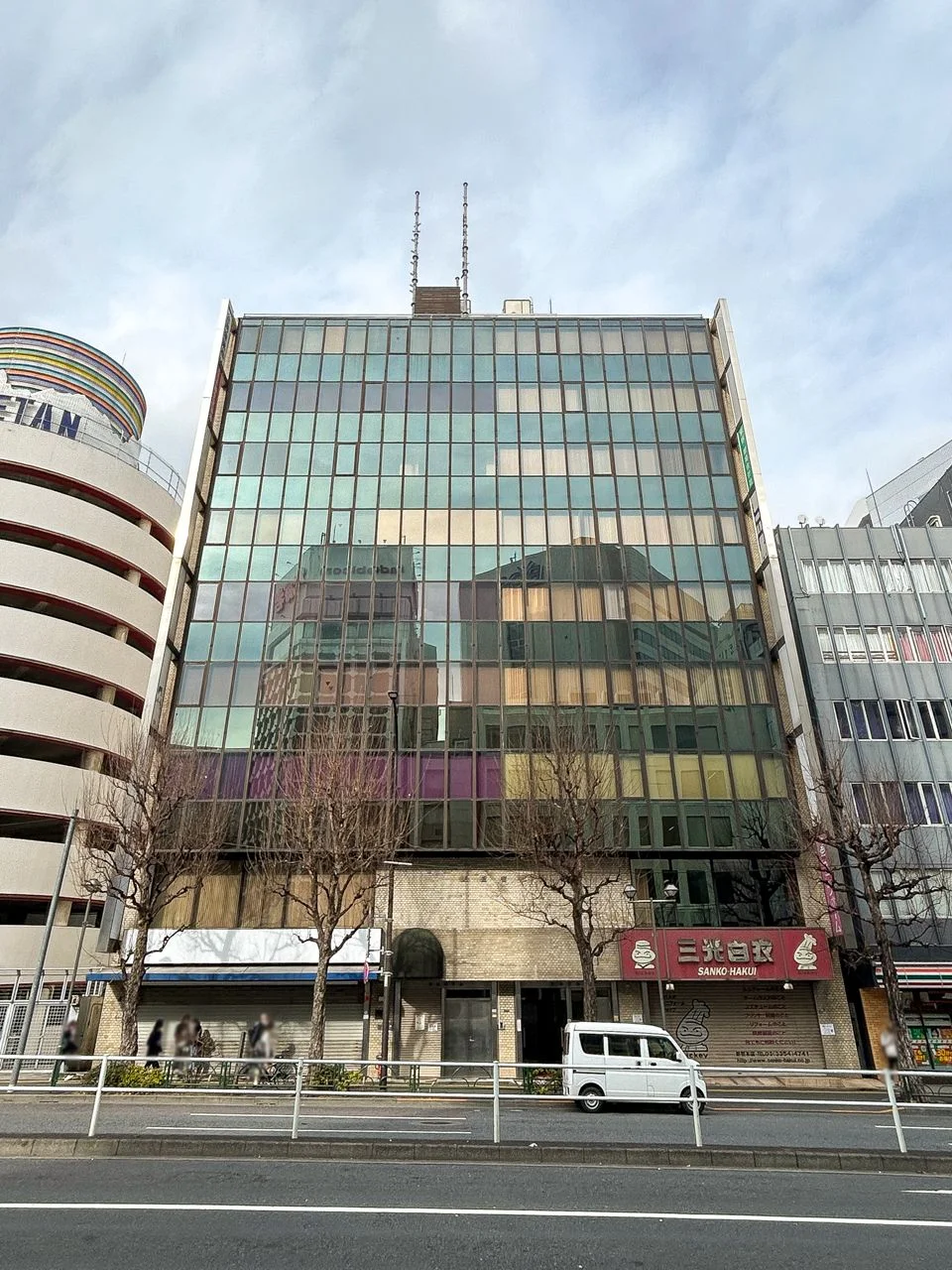 東新宿龍生堂ビル B2 オフィスビル外観 2