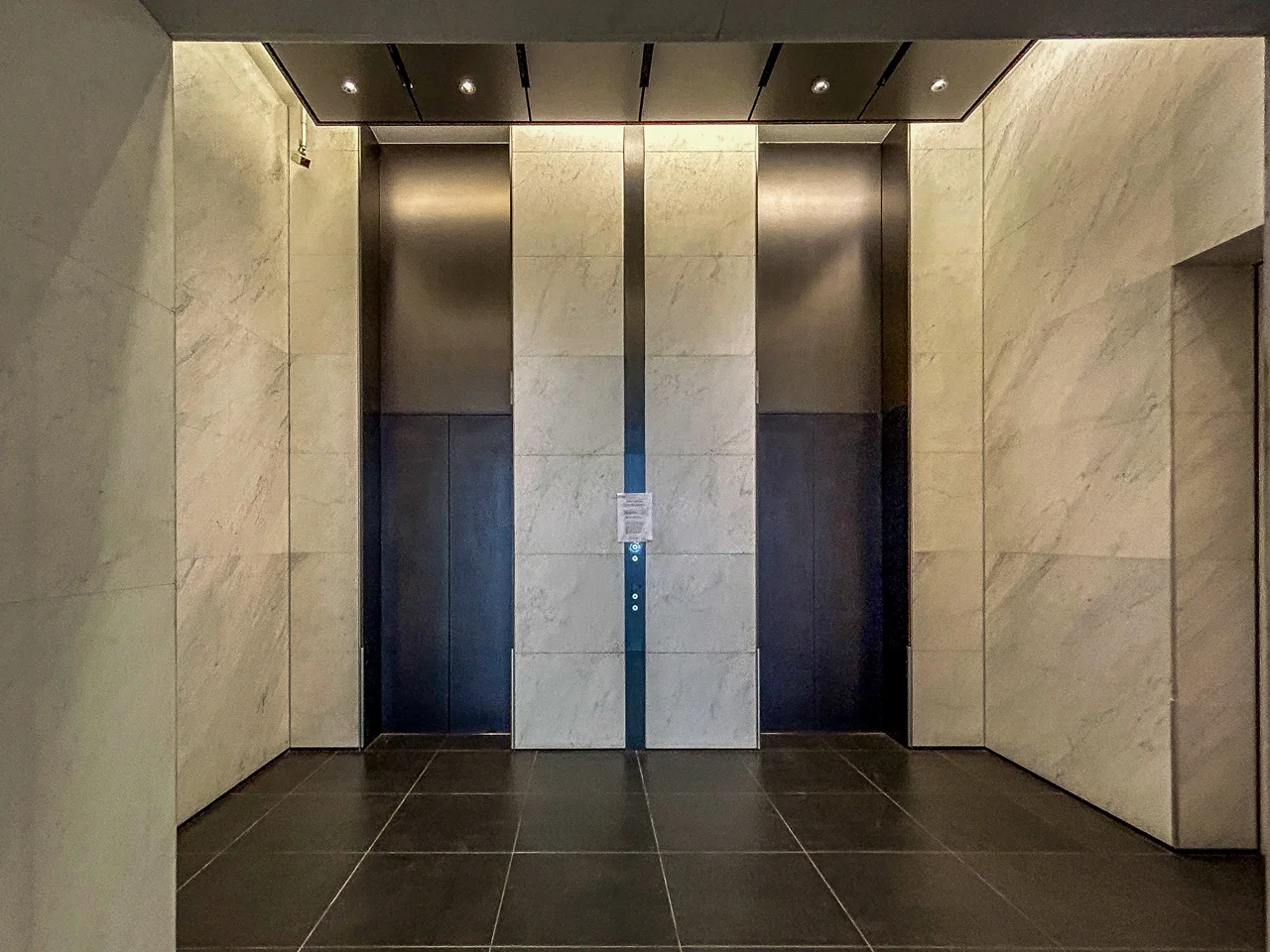 野村不動産四谷ビル - 画像1