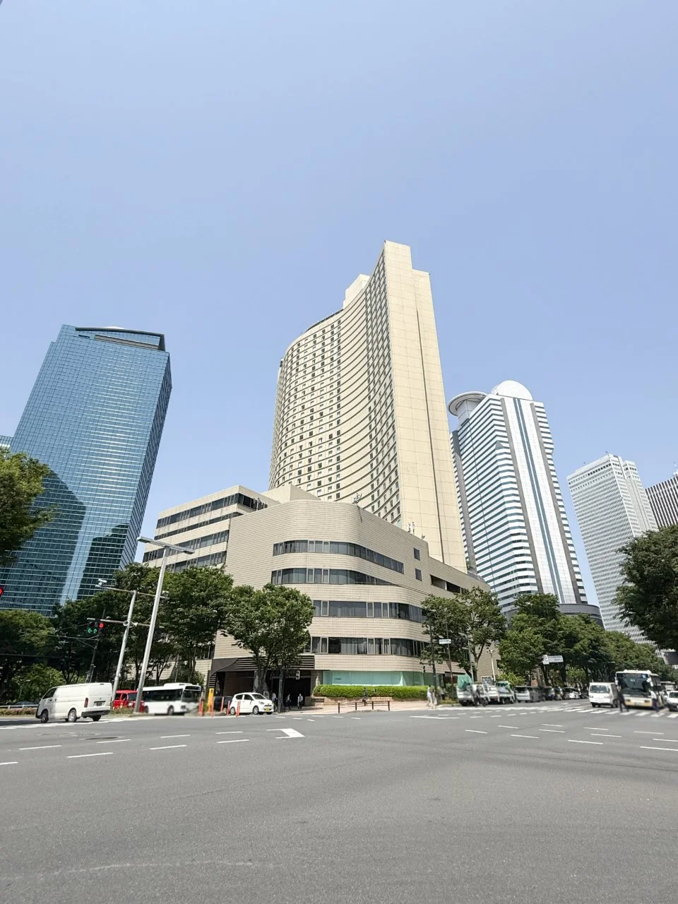 新宿国際ビルディング 4 オフィスビル外観 1