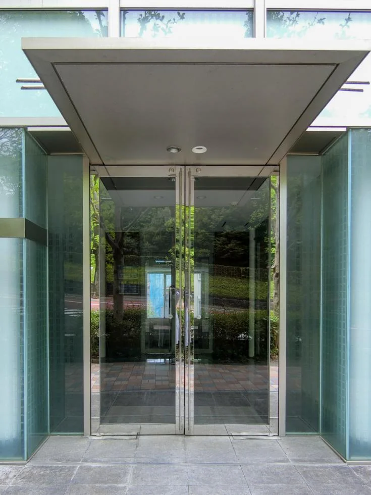 外苑オフィスビル 事務所棟B1〜3階一棟貸し エントランス 3