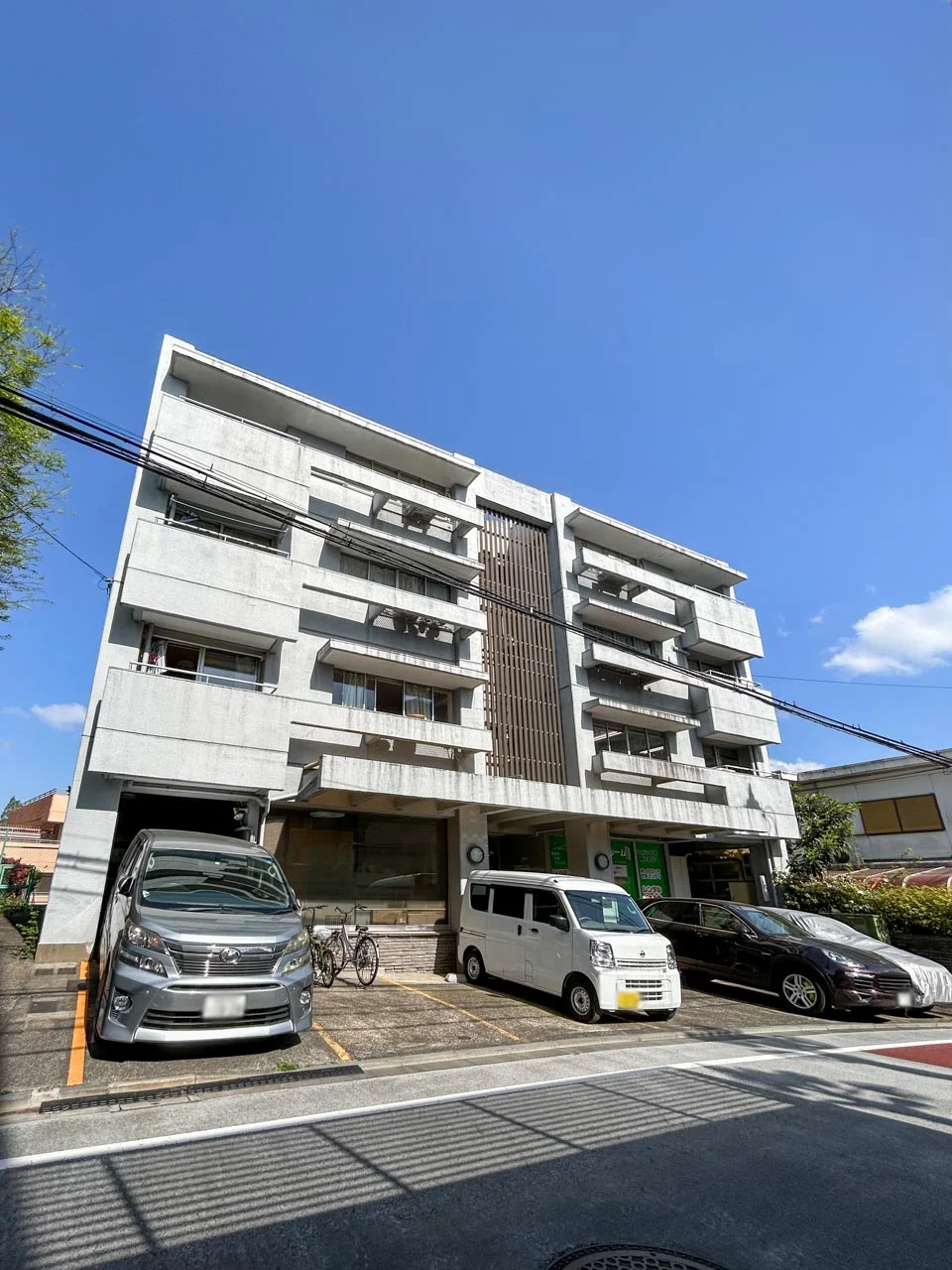 シャトレーヌ信濃町ビル 1 外観 1