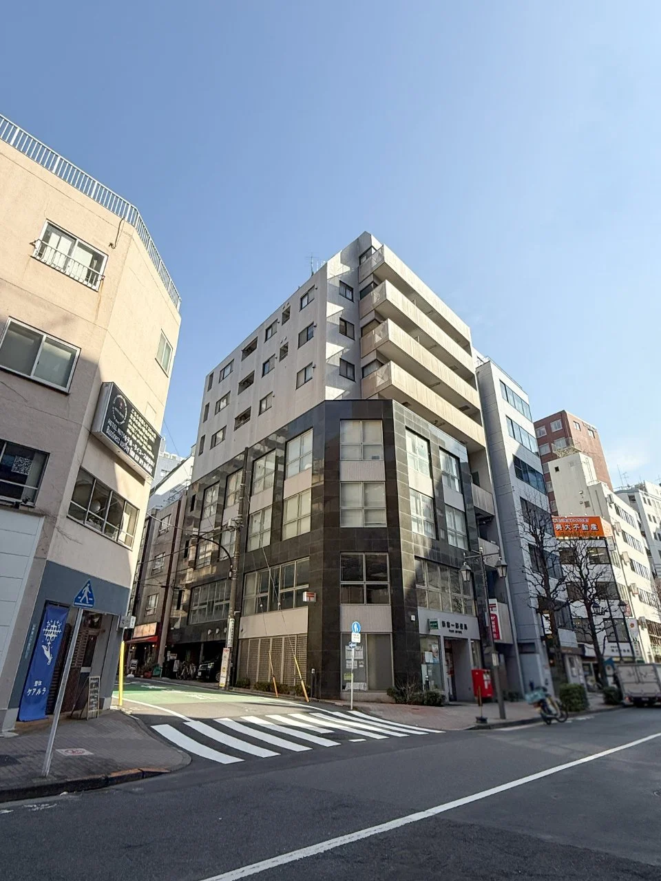 御苑ビル 2 オフィスビル外観 1
