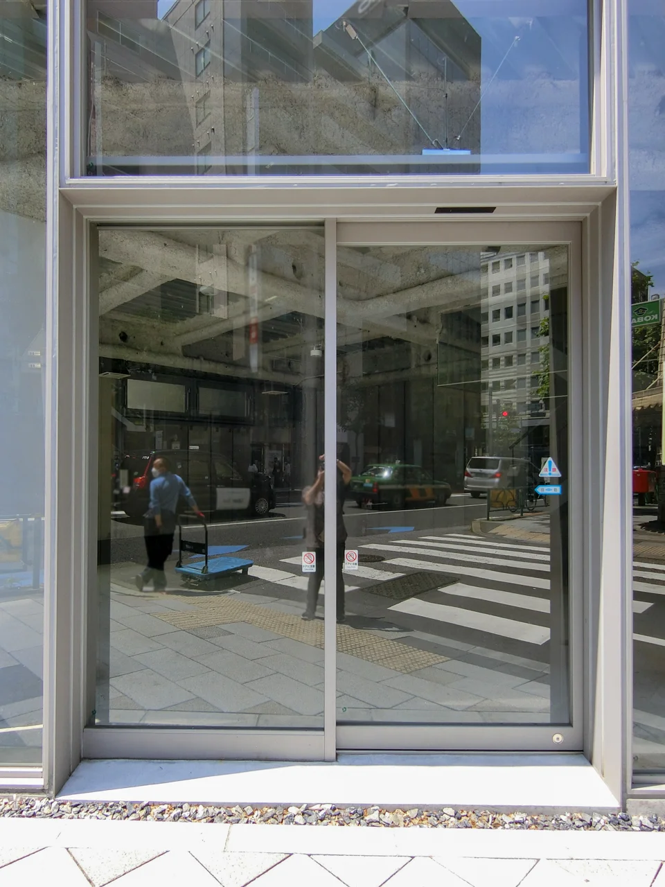 AOI HOUSE SHINJUKU(AOIHOUSE SHINJUKU)アオイハウスシンジュク 3 ビルエントランス 5