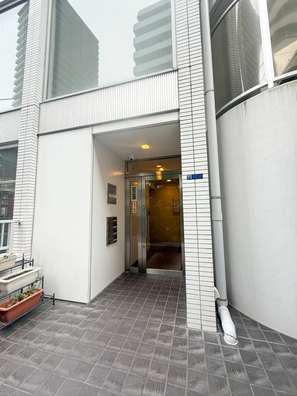 梅屋ビル 1 エントランス 3