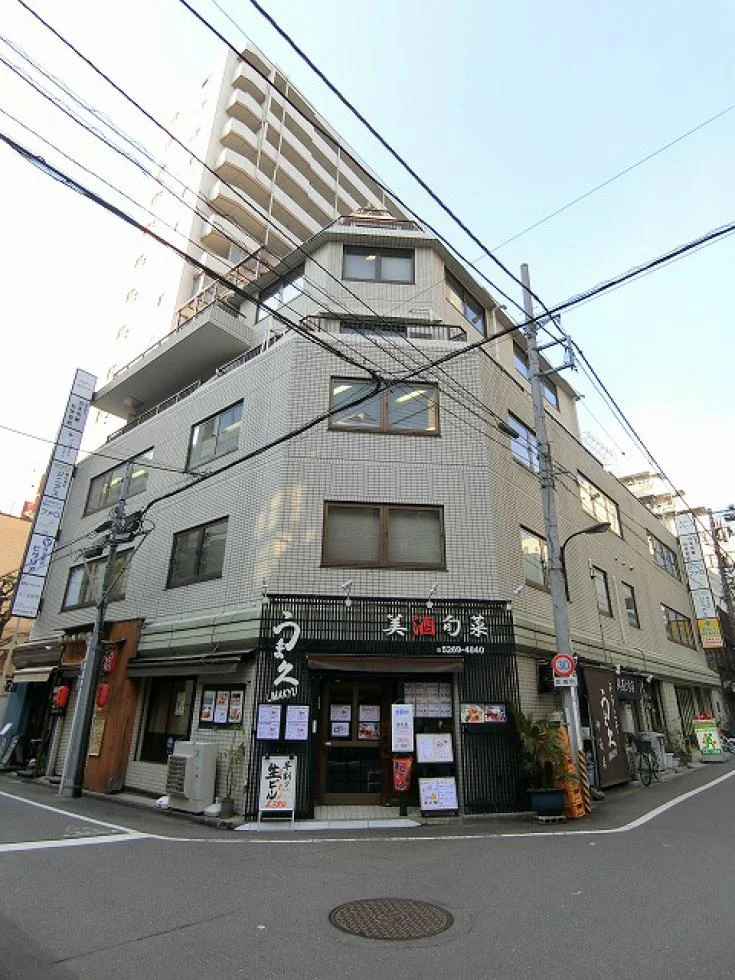 テェアーカテリーナビル 1 オフィスビル外観 1