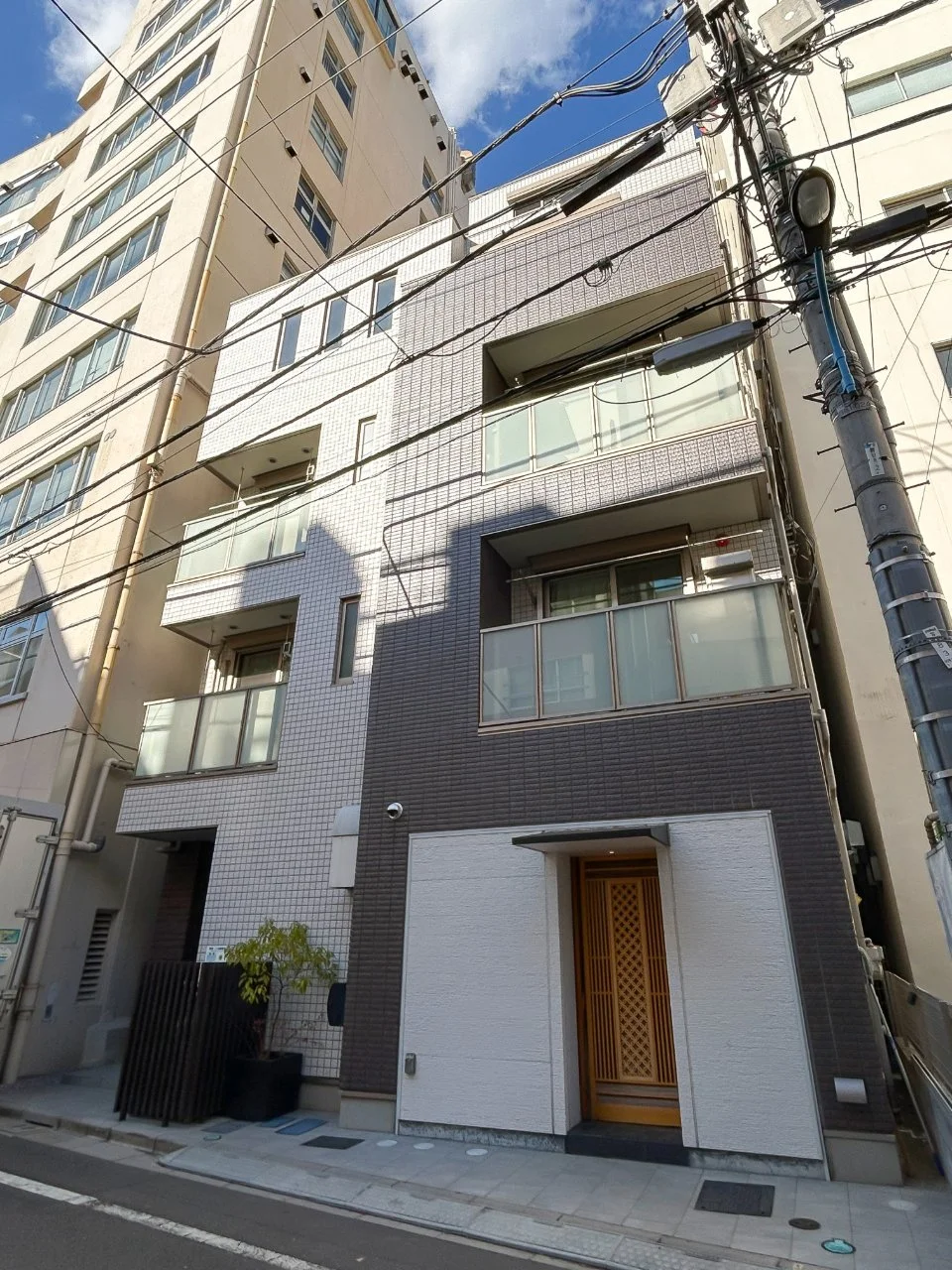 フローラ四谷 1 外観 1