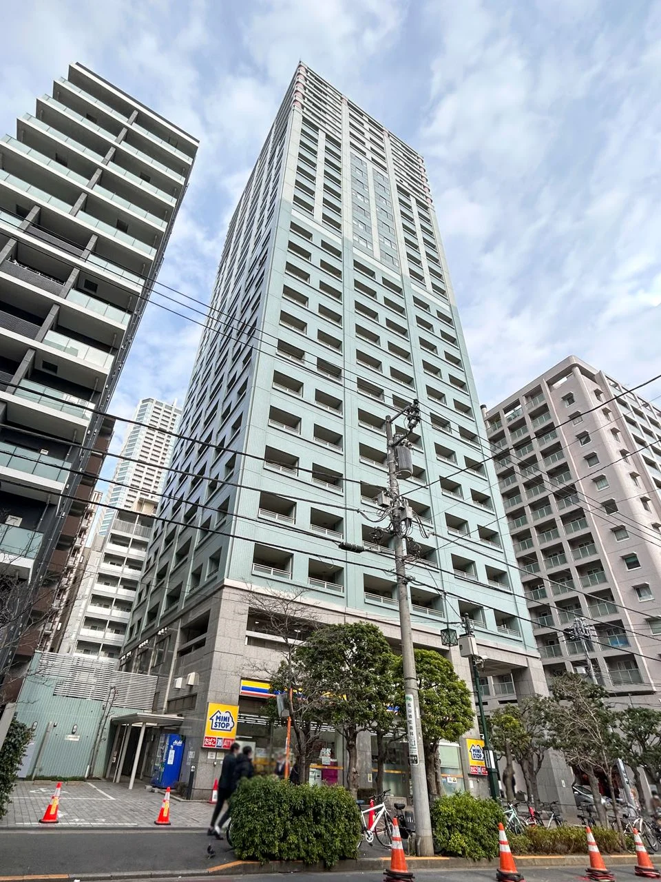 ルネ新宿御苑タワー 2 外観 1