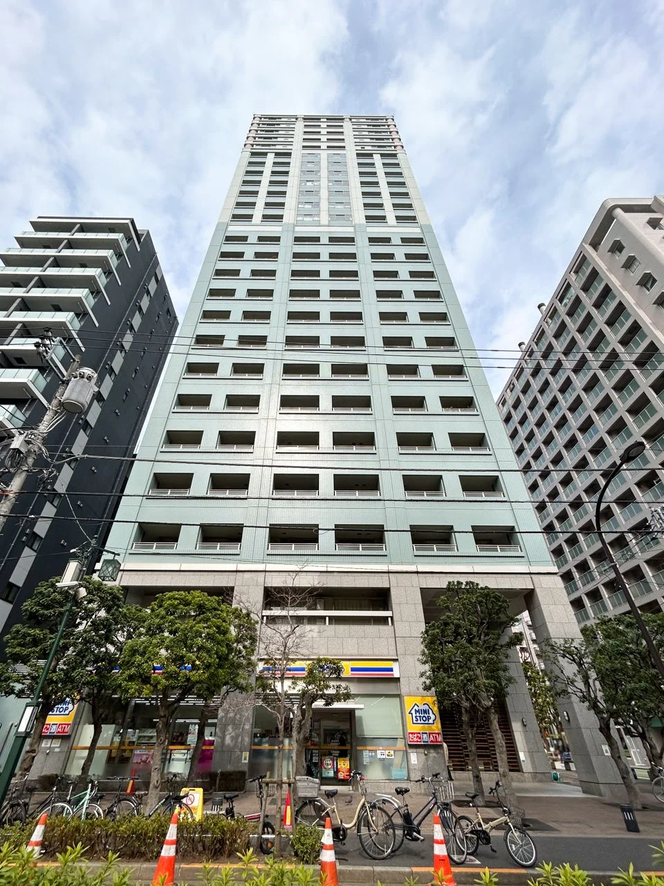ルネ新宿御苑タワー 2 外観 2