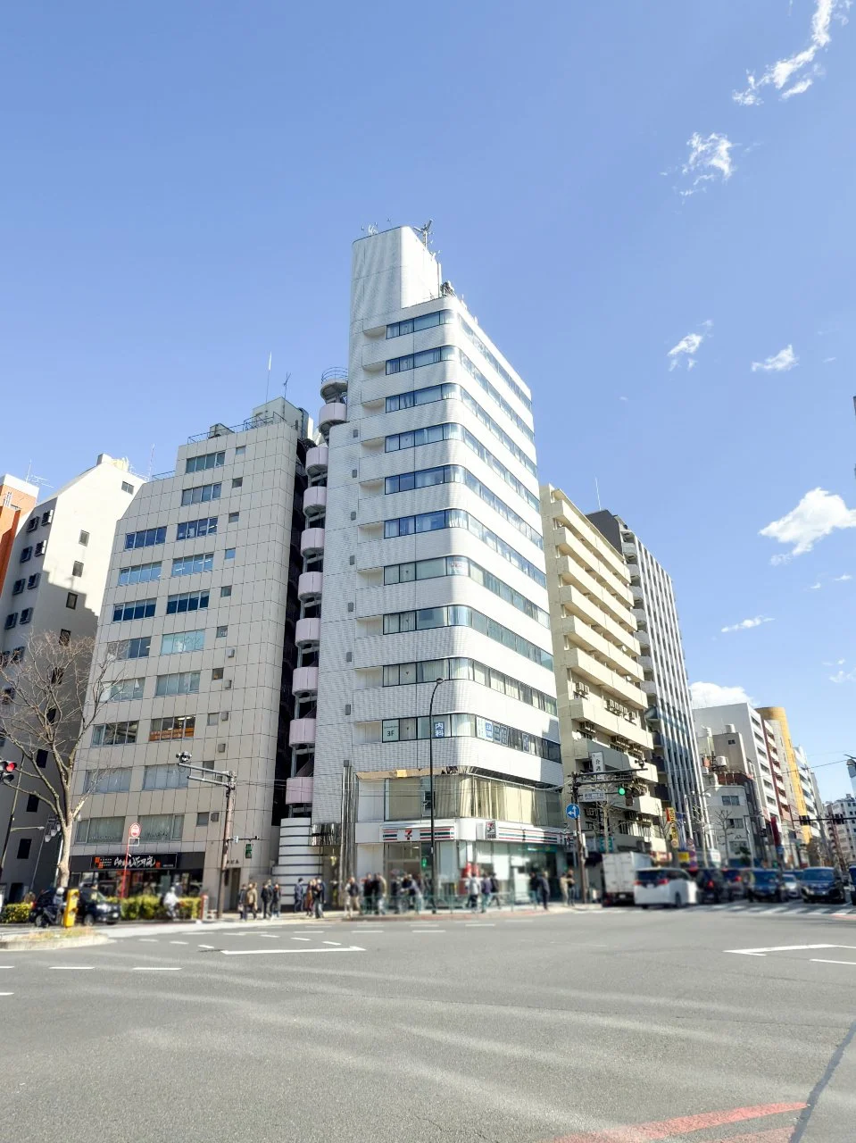 新宿通東洋ビル 4 オフィスビル外観 1