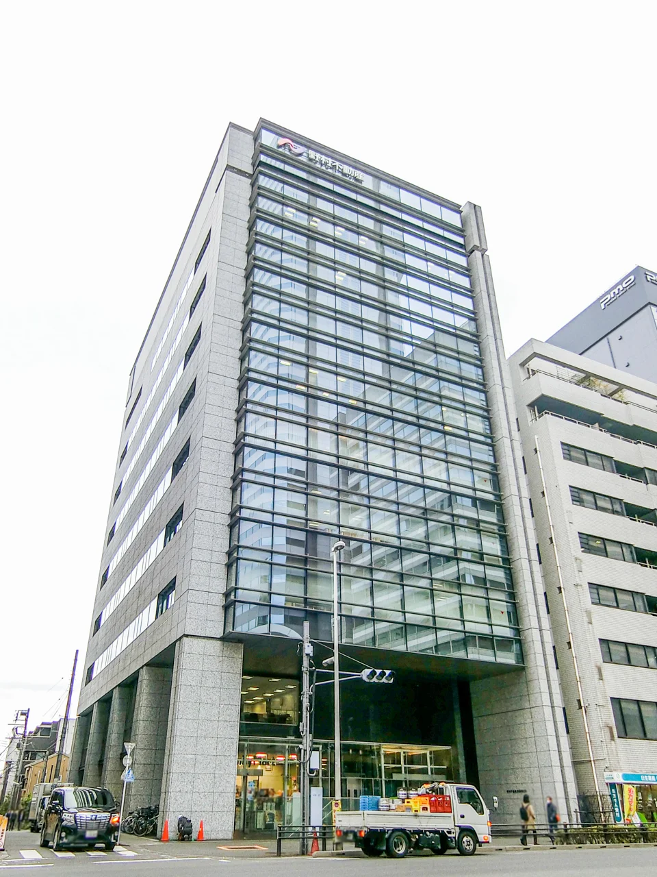 野村不動産西新宿ビル 9 オフィスビル外観 2