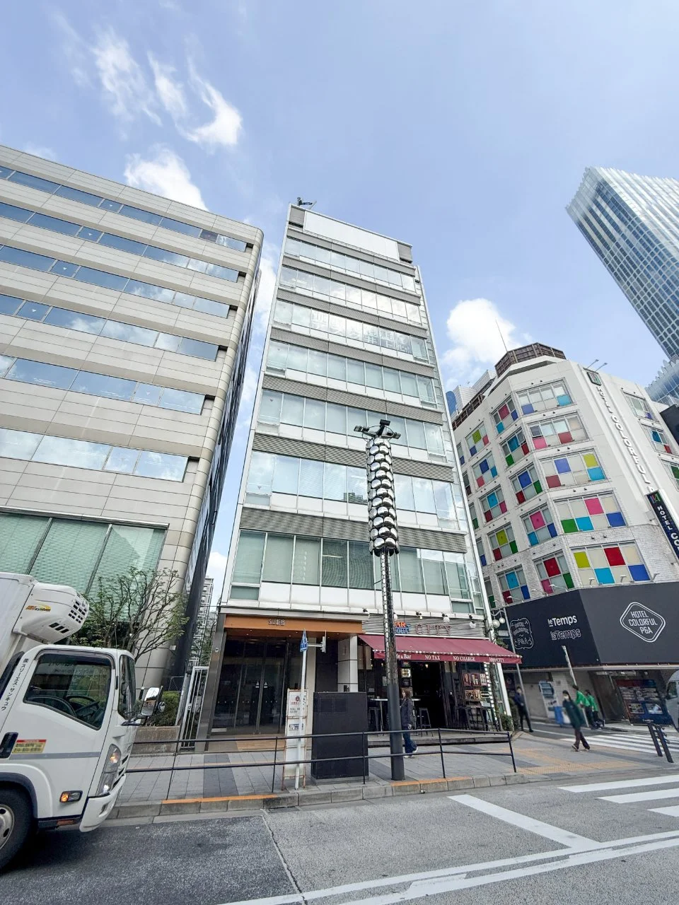 SIL新宿 4 オフィスビル外観 2