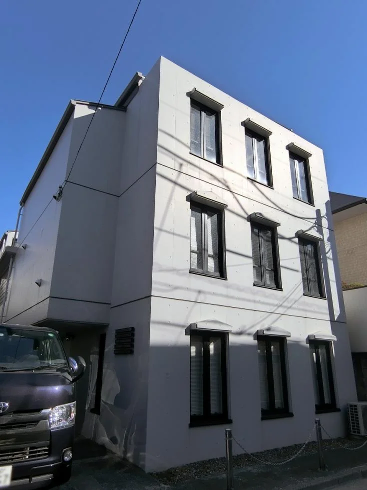 ロイクラトン左門町 2階・3階メゾネット オフィスビル外観 1