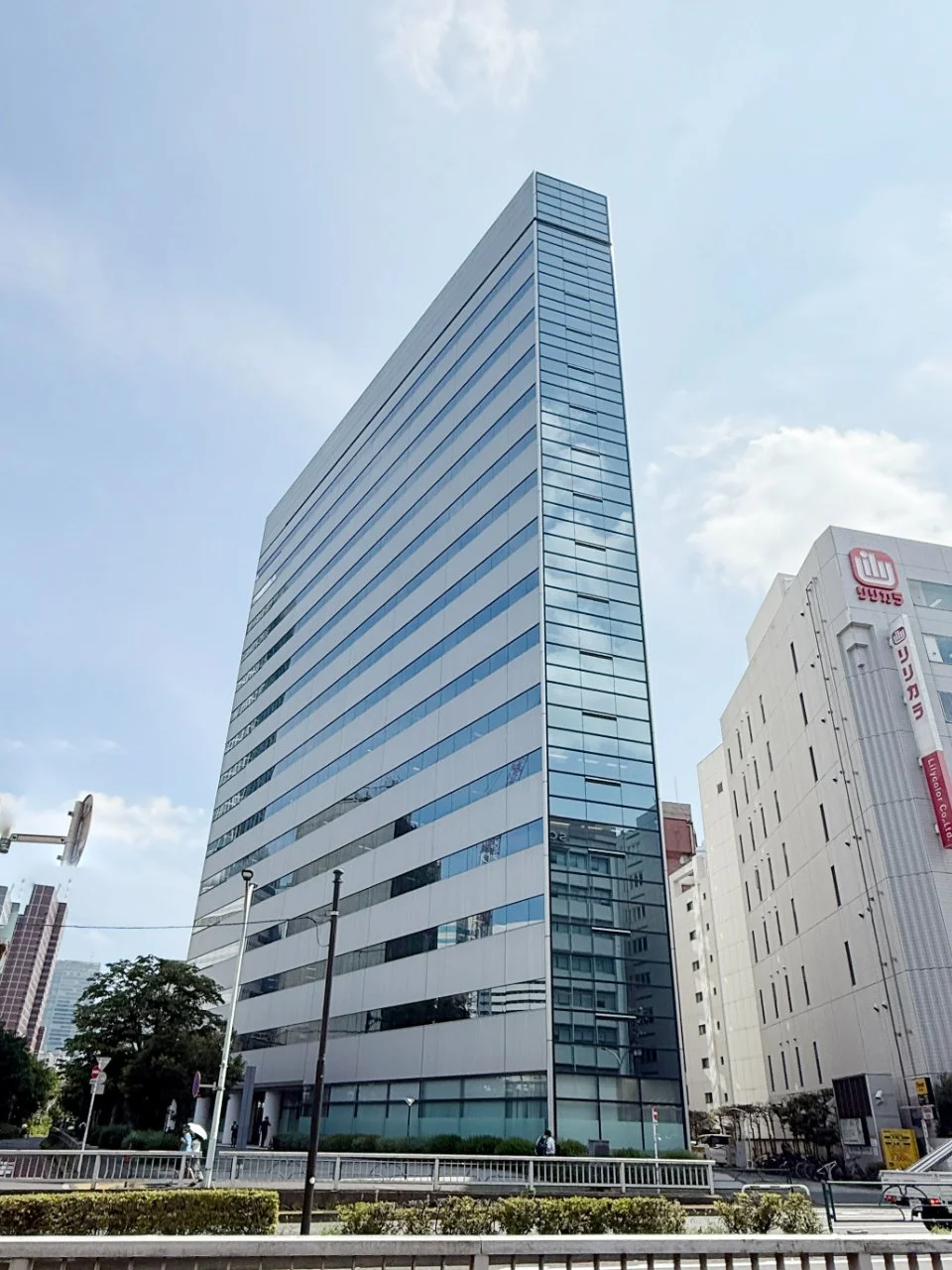 西新宿プライムスクエア 5 オフィスビル外観 1