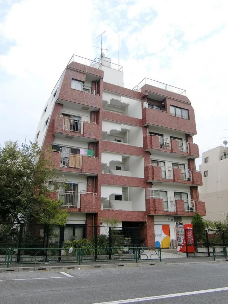 プランドール新宿 - 画像1