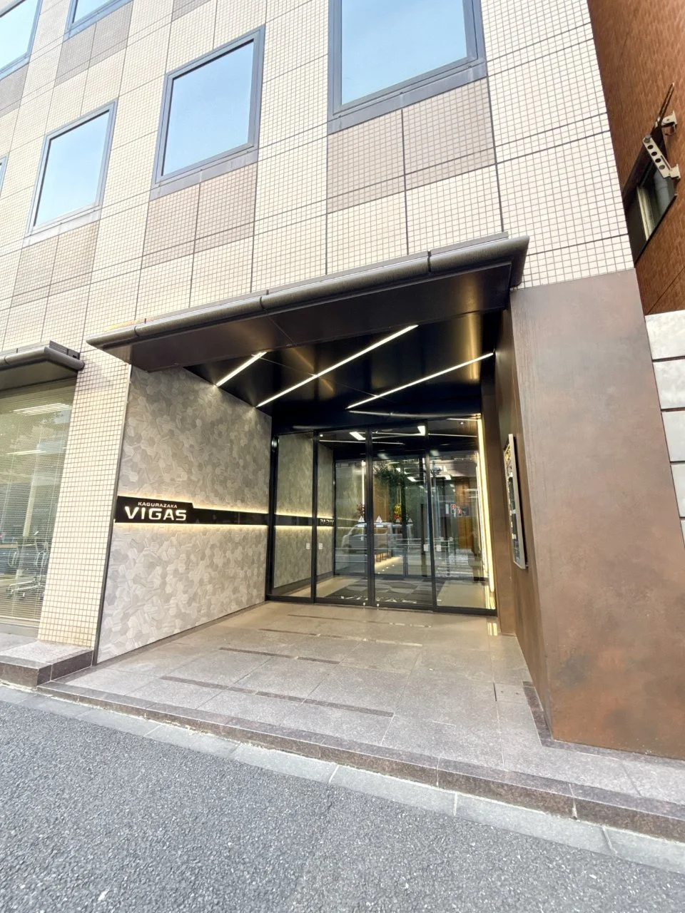 KAGURAZAKA VIGAS 3 ビルエントランス 3