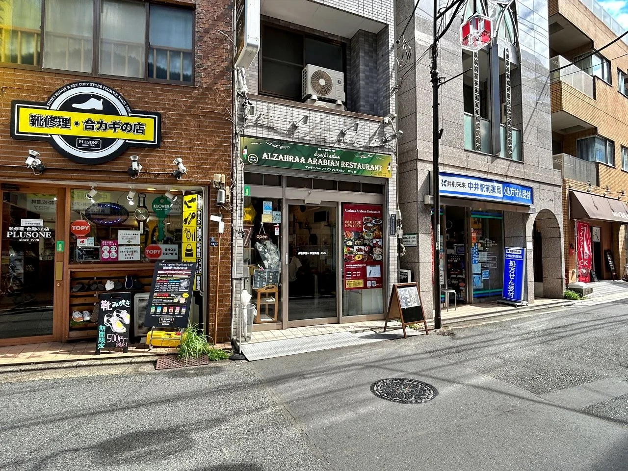 上落合2丁目H店舗 1階から3階1棟貸し エントランス 3