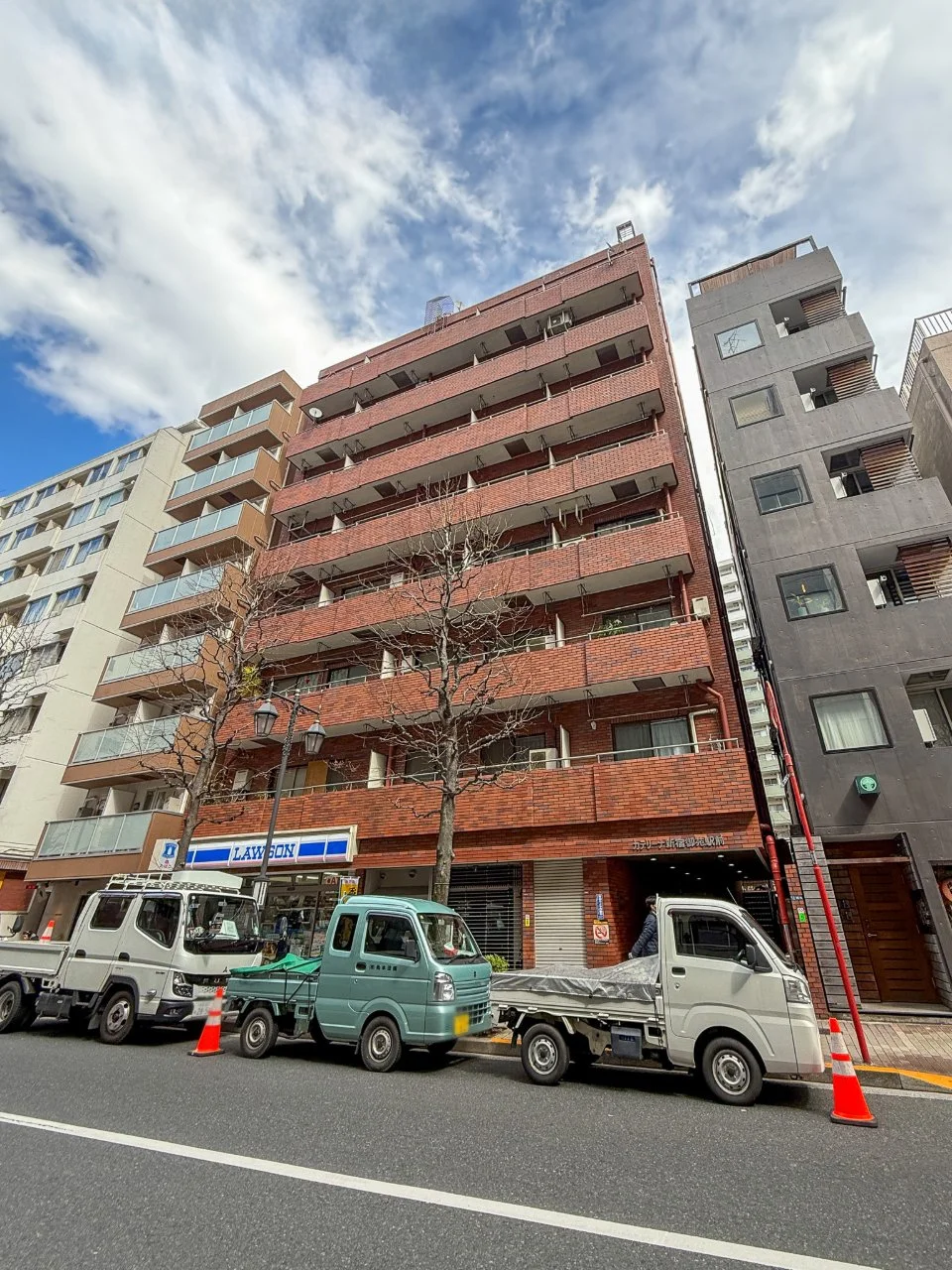 カテリーナ新宿御苑駅前 8 オフィスビル外観 1