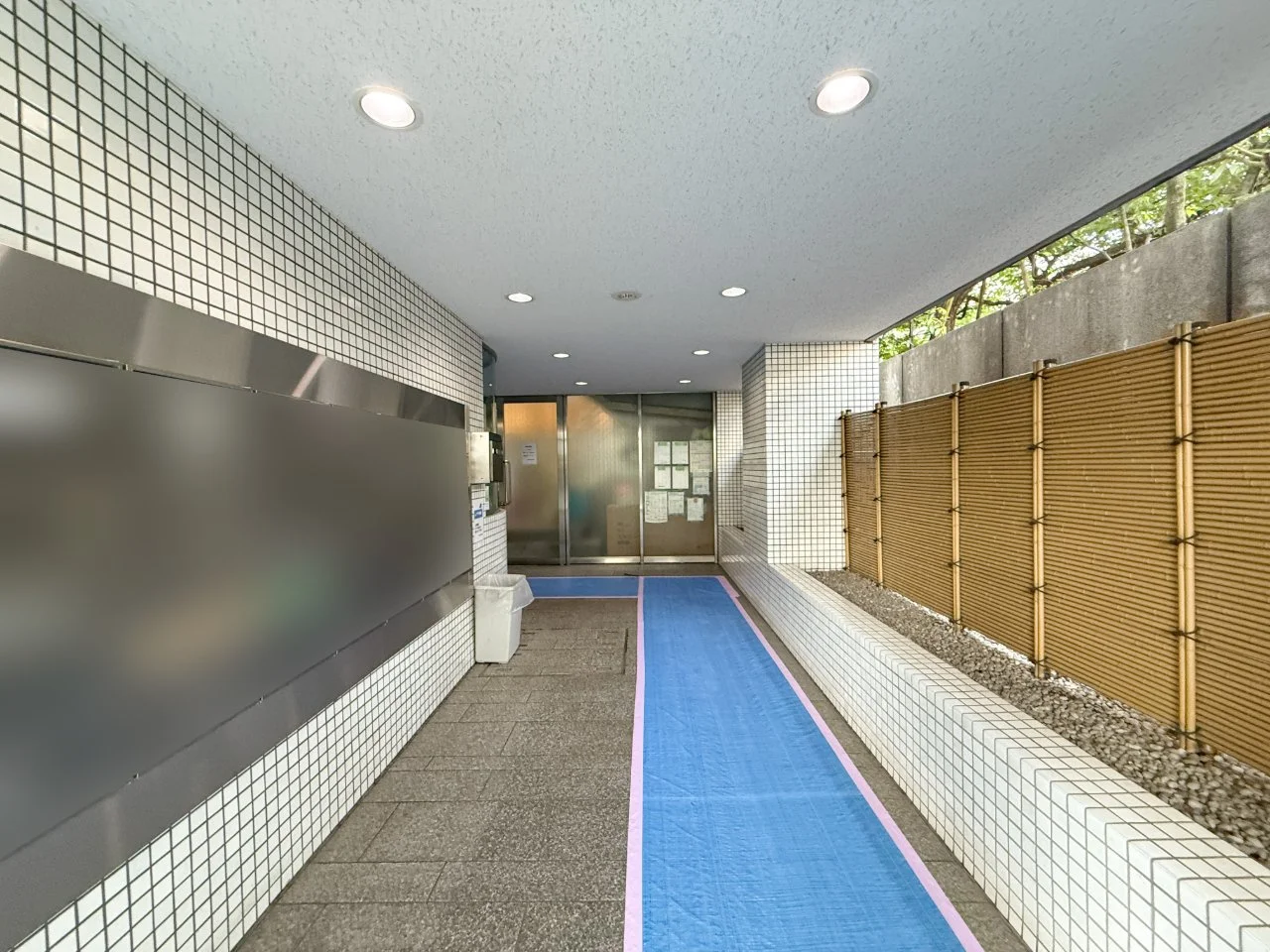 陽輪台西新宿林屋ビル 11 ビルエントランス 4