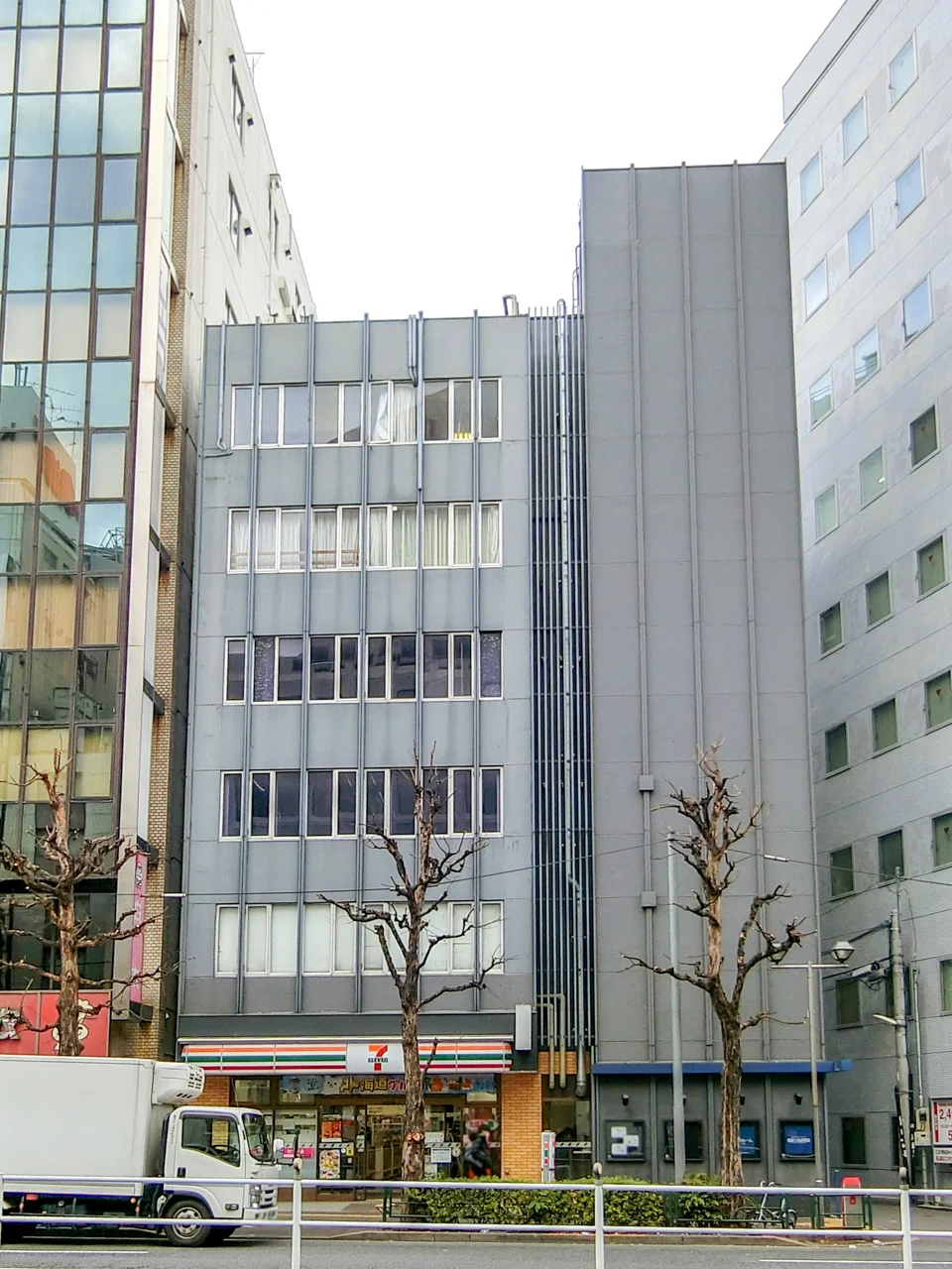 新宿岡田ビル 2 外観 2